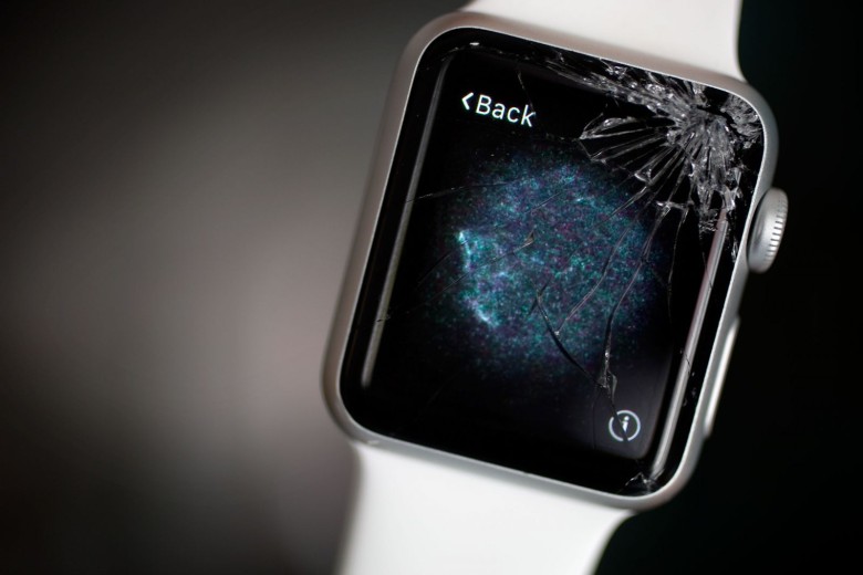 iWatch cracked screen medway kent